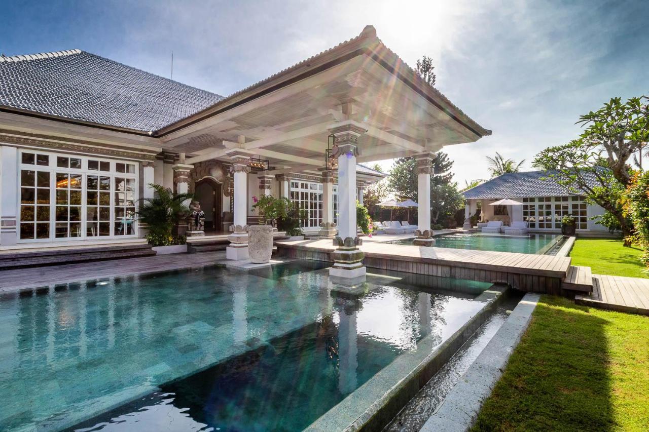 Villa Symphony White By Balisuperhost Ubud  Exterior photo